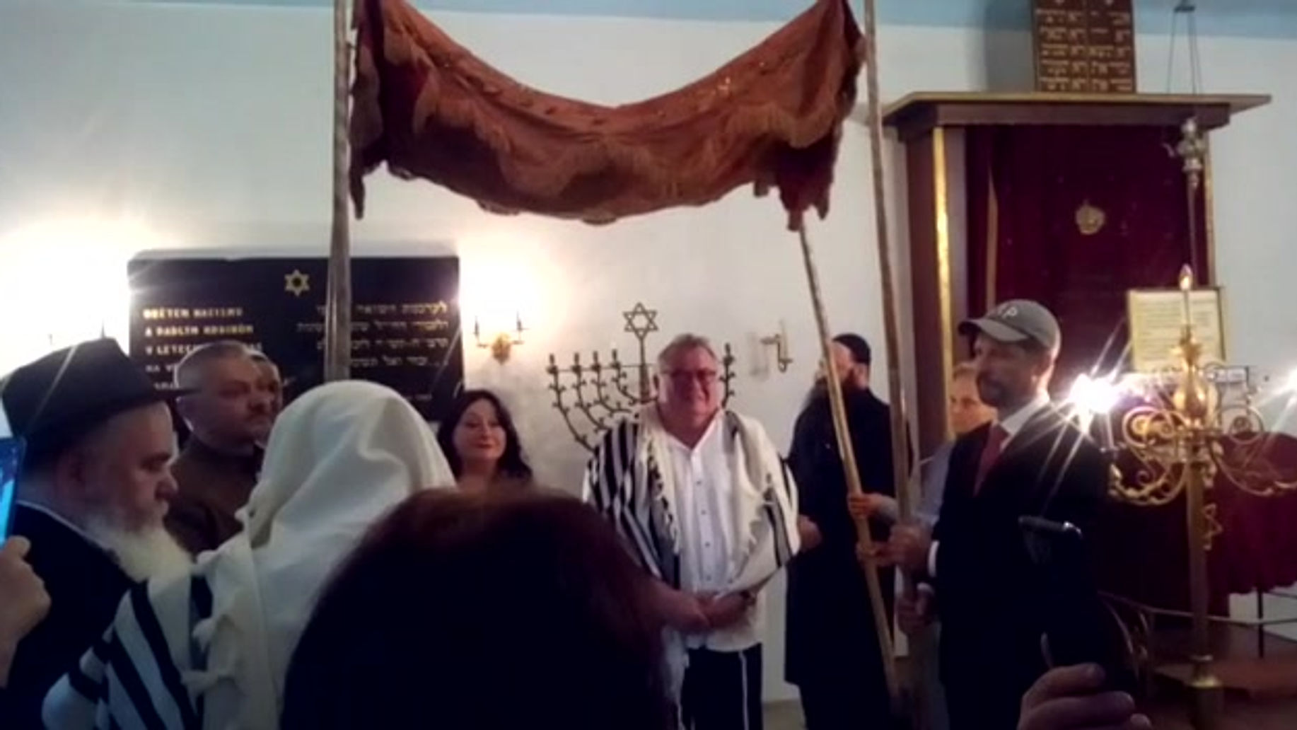Svatba Alli a Gregora na Židovské obci